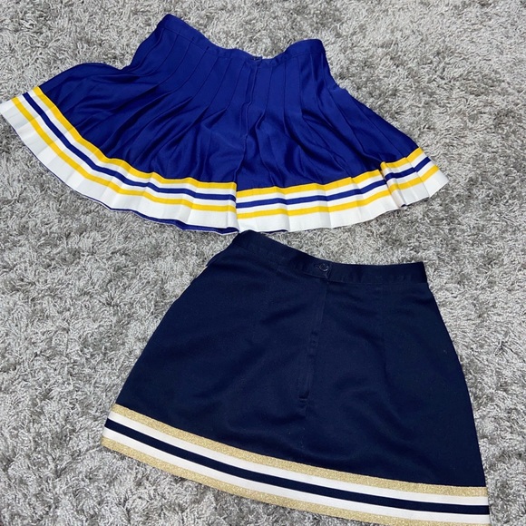 University of Michigan cheerleading skirt - Picture 2 of 2